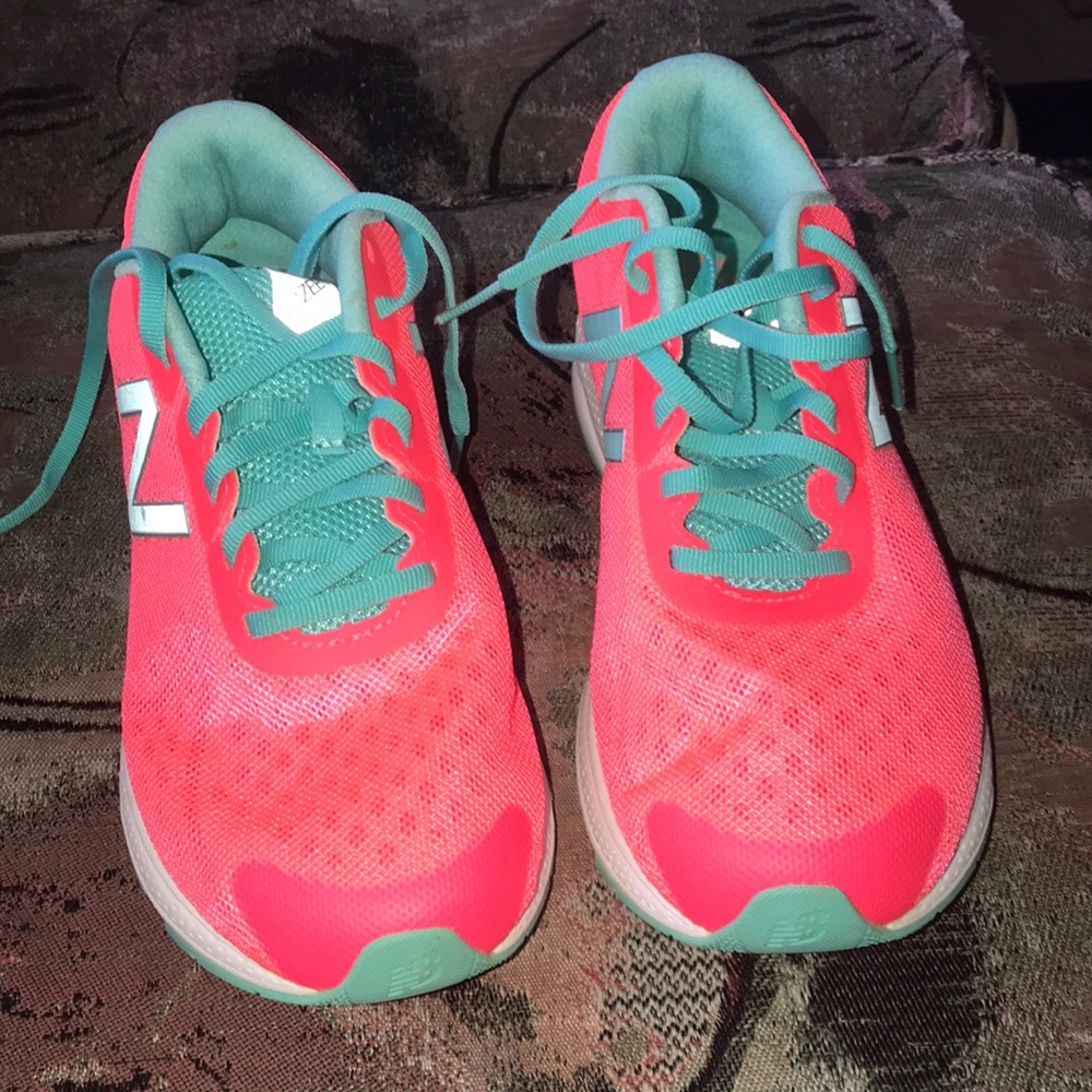 NEW BALANCE